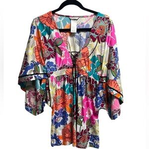 TRINA TURK Women’s Radiant Blooms swimsuit cover up - Size small